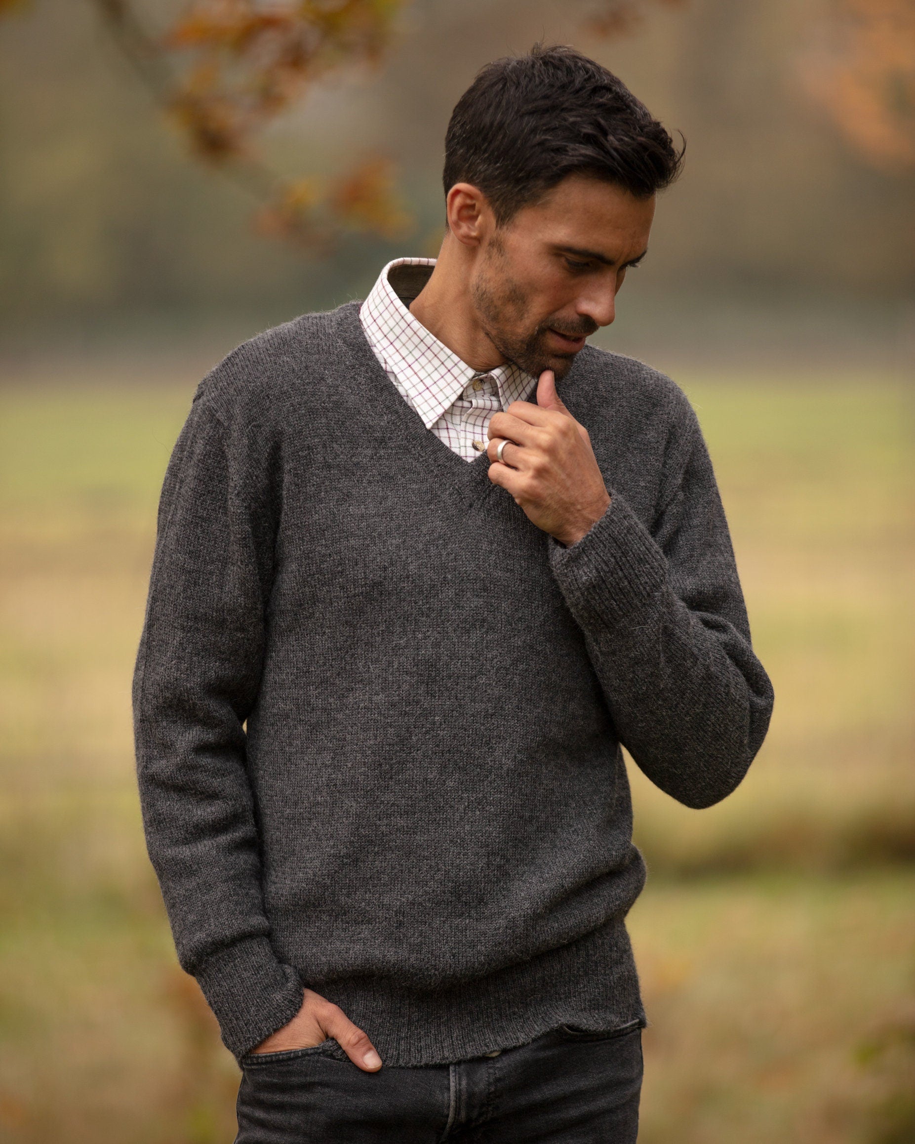 Men's v neck wool jumper sale